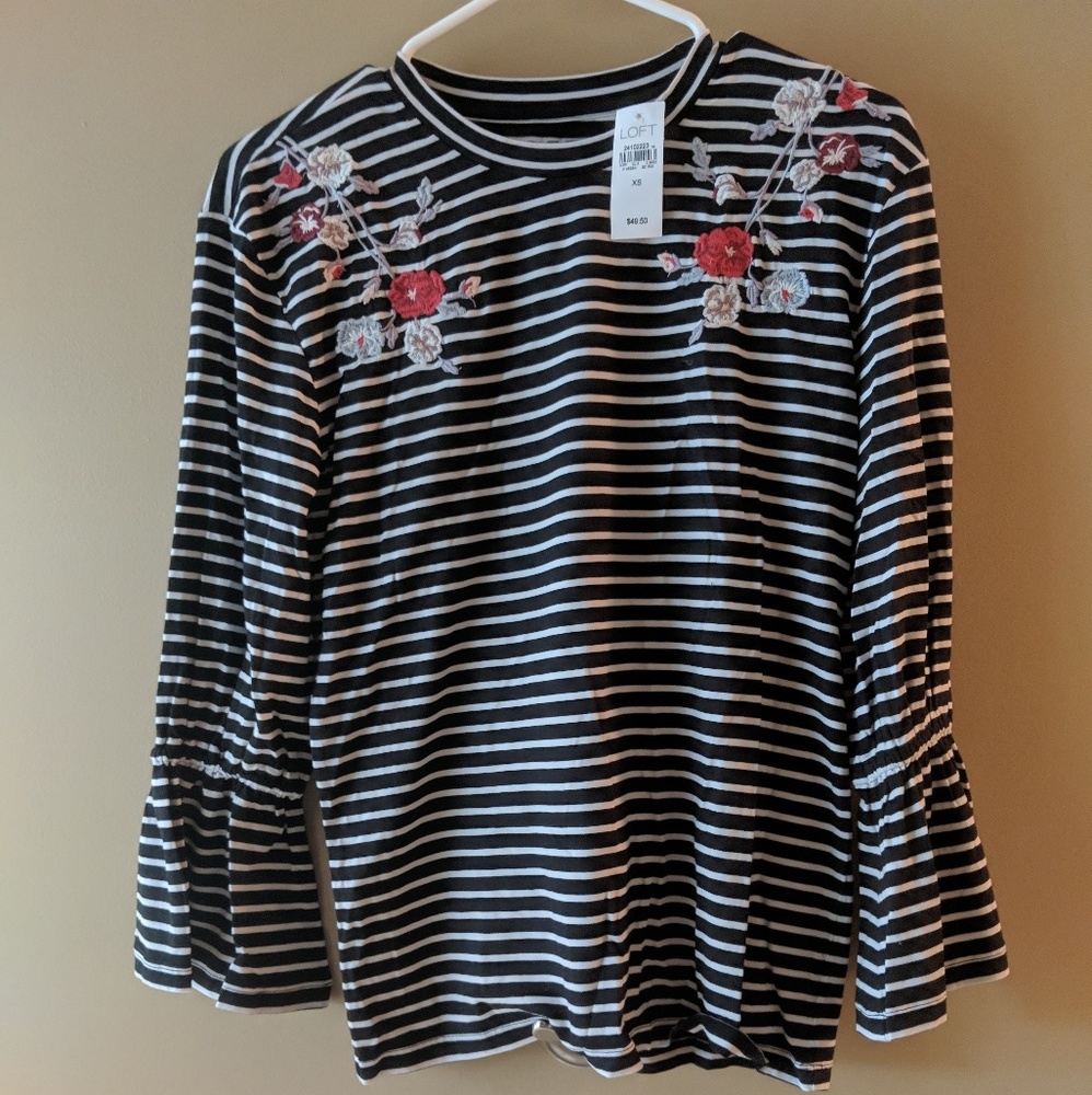 Loft tshirt with tulip sleeves